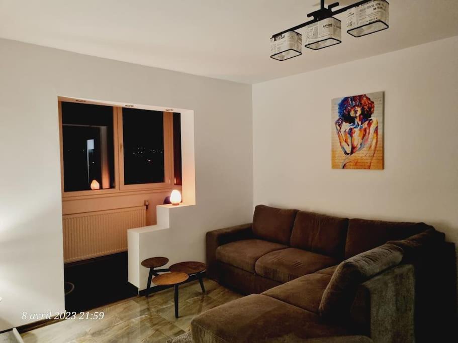 Le Nid D'Adam Apartment เซอร์เนช ภายนอก รูปภาพ